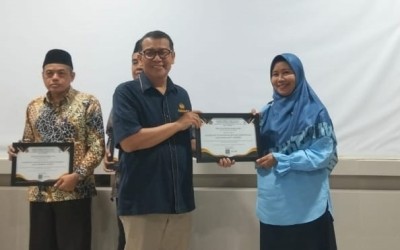 MTsN 11 Indramayu Raih Penghargaan KPPN Cirebon Awards Semester I Tahun 2025